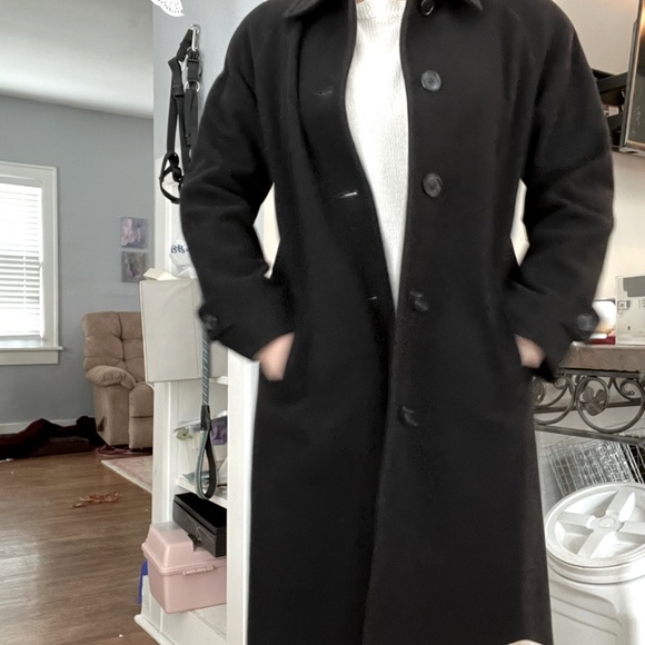 JONES NEW YORK black, long Wool-blend winter coat in size 4-Petite. EUC - Picture 2 of 4